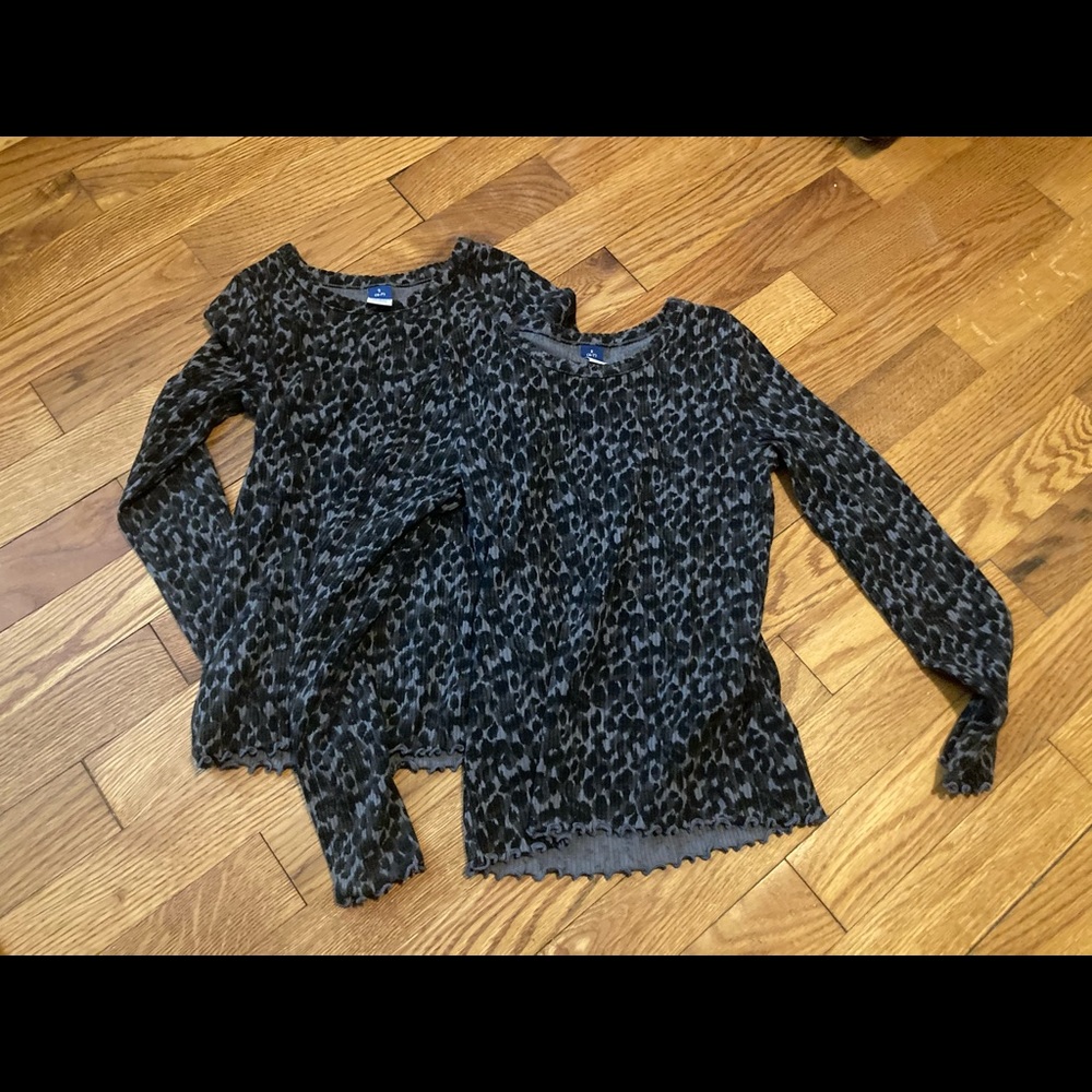 LOT of 2 Girls Size Small 6-7 Leopard Print Longsleeved shirts